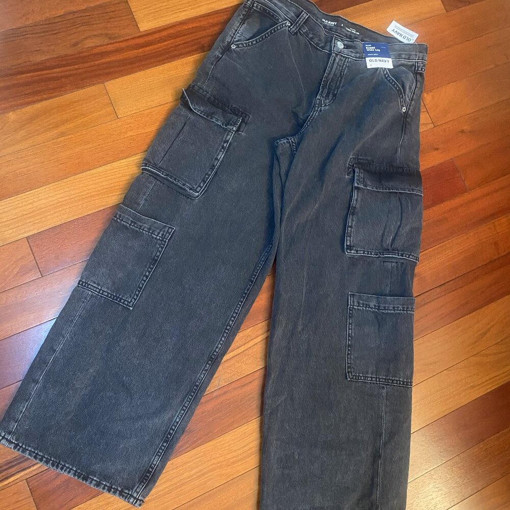 Old Navy baggy Wide Leg Cargo jeans size 6